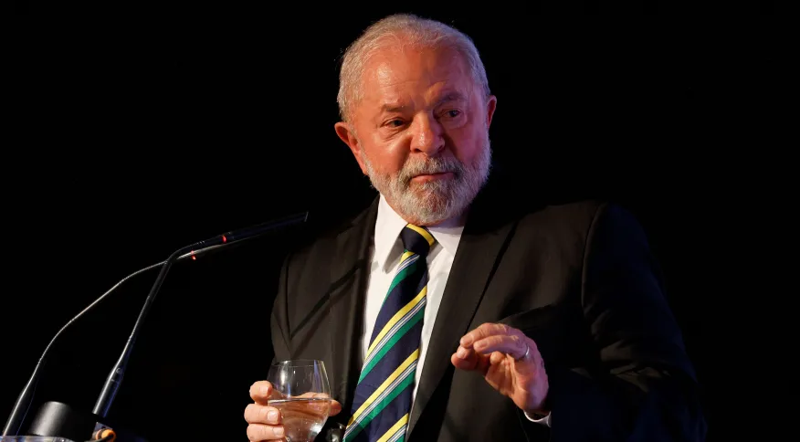 Lula fala fake News em live e leva checagem da Agência Lupa