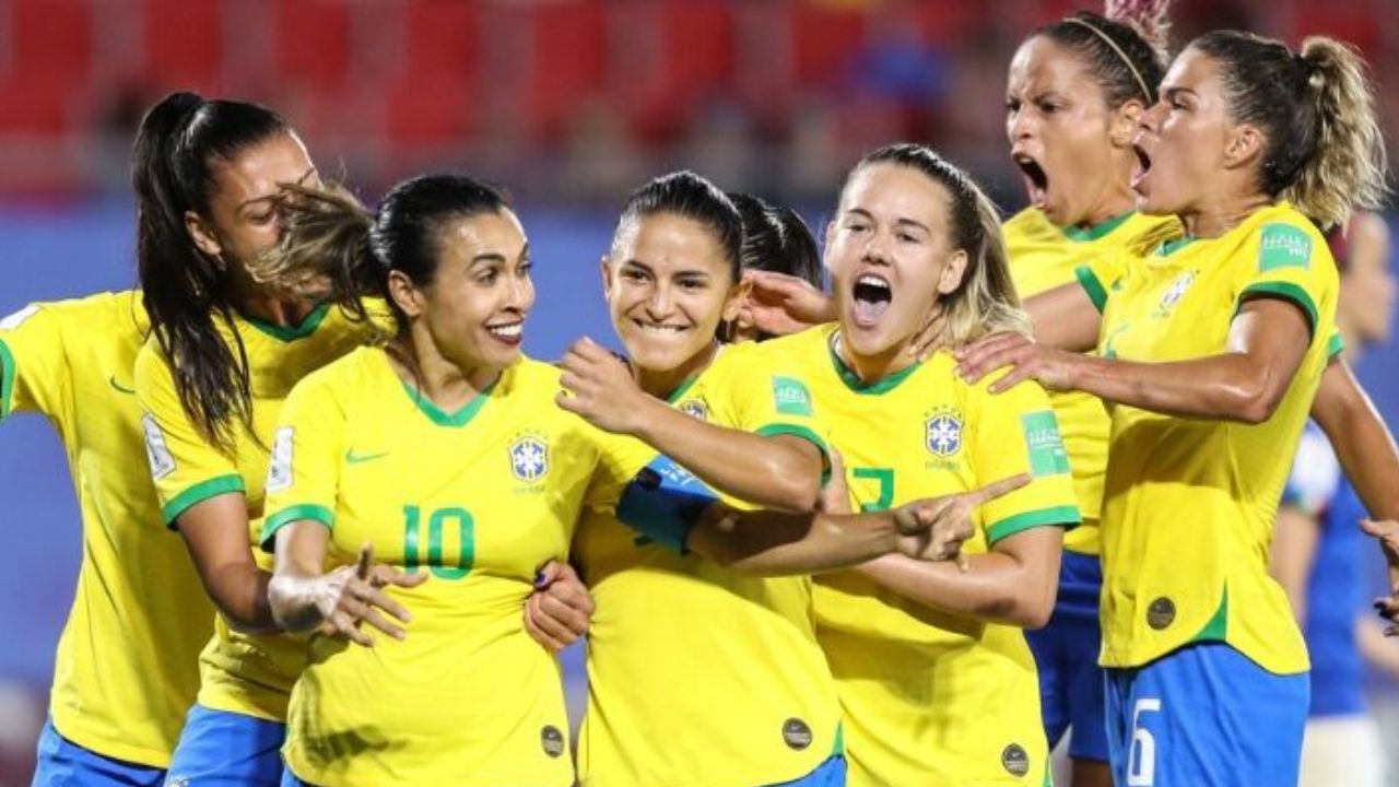 Governo decide decretar ponto facultativo em jogos da Seleção feminina na Copa do Mundo