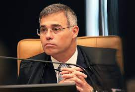 Ministro do STF suspende leis que turbinaram para R$ 170 mil salários de juízes de Goiás