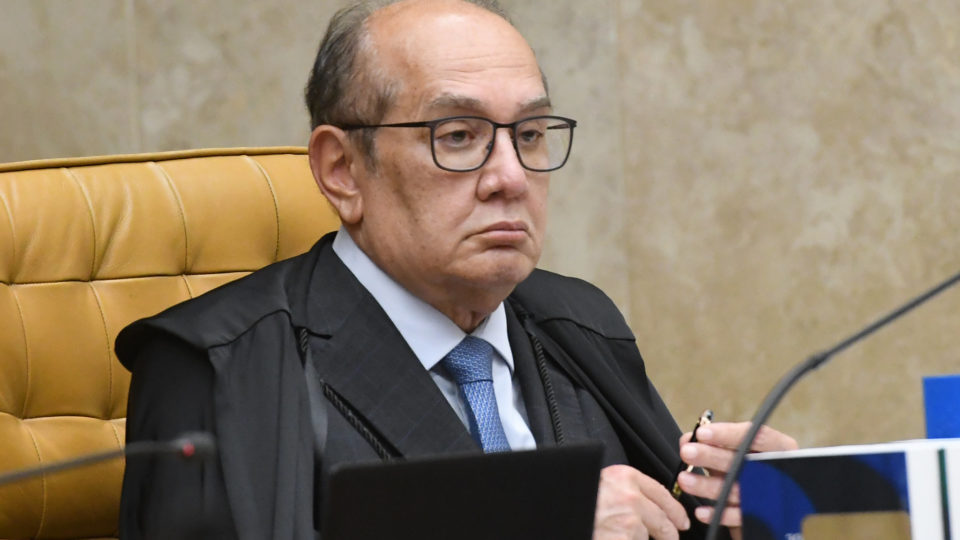 Gilmar Mendes manda desarquivar investigação contra Bolsonaro…