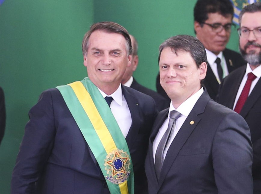 Bolsonaro e Tarcísio se desentendem em reunião sobre reforma tributária;