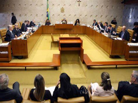 STF aprova orçamento de 2024 com aumento de salário para os ministros de 44 mil