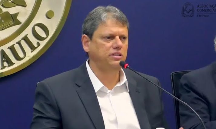 STF manda Tarcísio explicar lei que homenageia coronel da ditadura