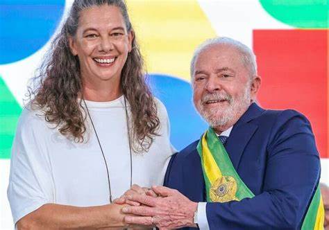 Lula demite Ana Moser do Ministério dos Esportes