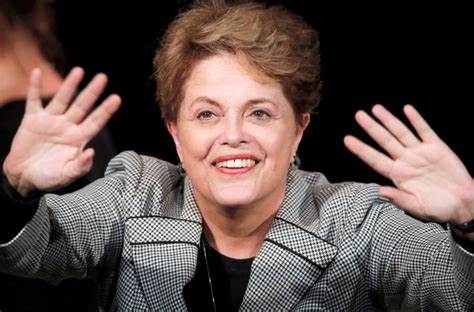 STF FORMA MAIORIA PARA MANTER DIREITOS POLÍTICOS DE DILMA ROUSSEFF