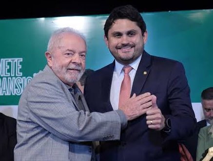 Barroso bloqueia bens de ministro de Lula em investigação de corrupção