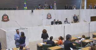 Assembleia de SP aprova perdão a multas por covid-19