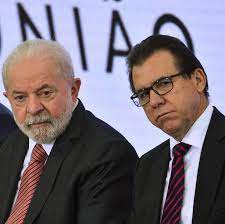 Governo Lula dificulta trabalho no comércio aos feriados; entenda