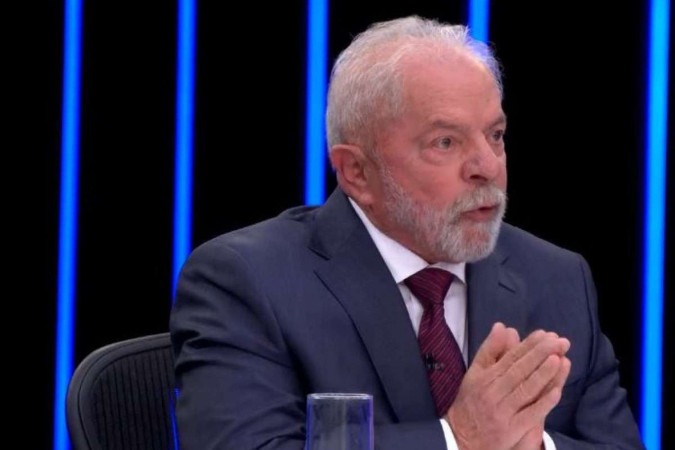 Decretos de Lula no 1º ano focaram mais em cargos do que em criar programas 