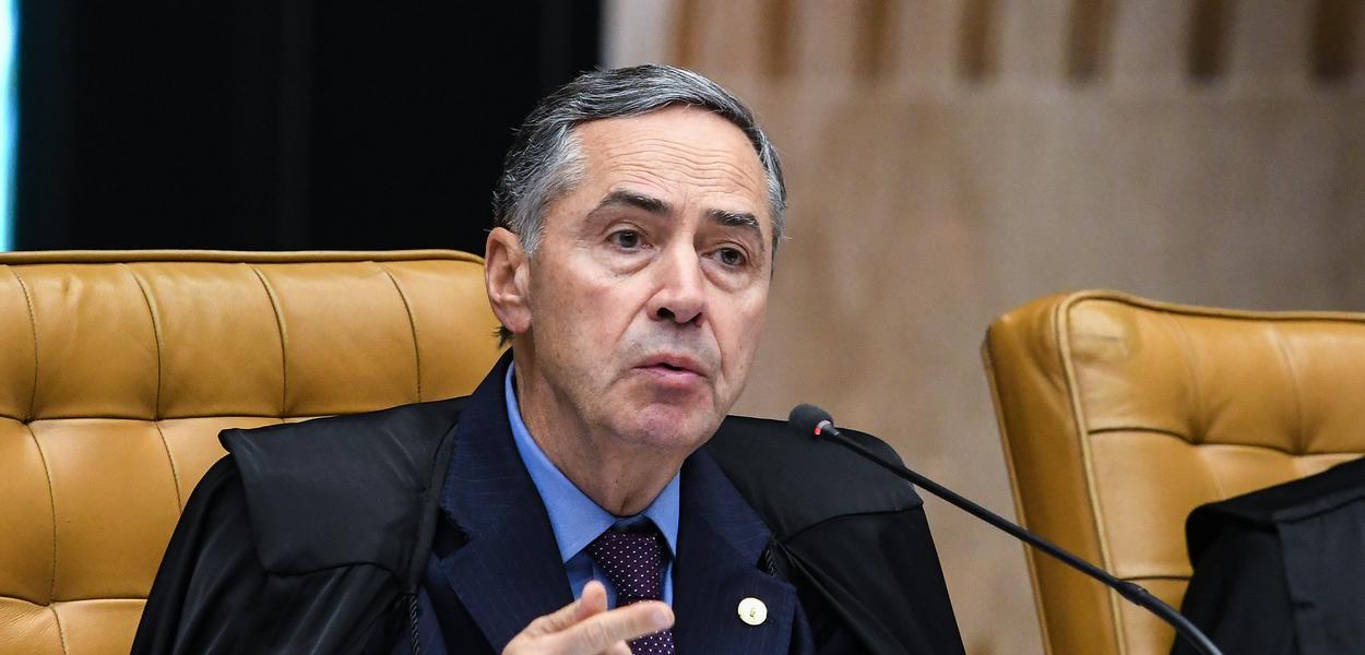 Bolsonaro elegeu o STF como seu adversário, diz Barroso