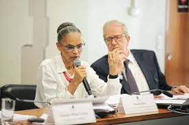 Manifesto pede à CPI das ONGs para indiciar Marina Silva e João Paulo Capobianco