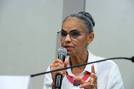 Marina Silva defende impor limite para produção de petróleo no Brasil