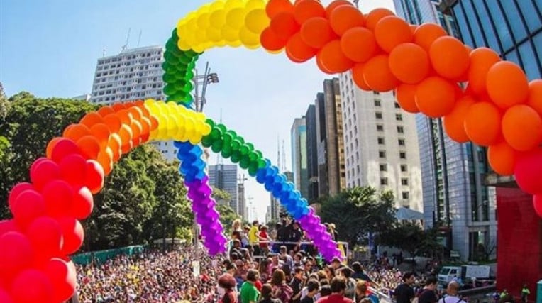 Amazonas Grupos LGBT acionam STF e pedem liberação de crianças na Parada Gay