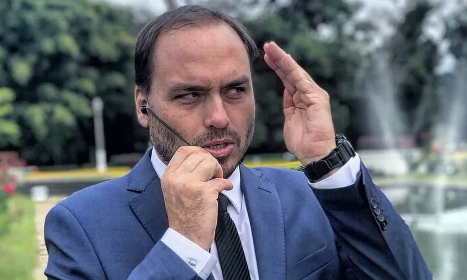 Print de Whatsapp que embasou operação da PF contra Carlos Bolsonaro