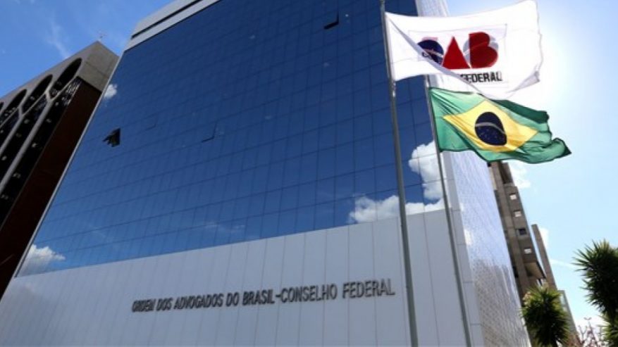 O Ministério Público Federal (MPF) afirma imposição de tabelas de honorários da OAB viola livre concorrência,