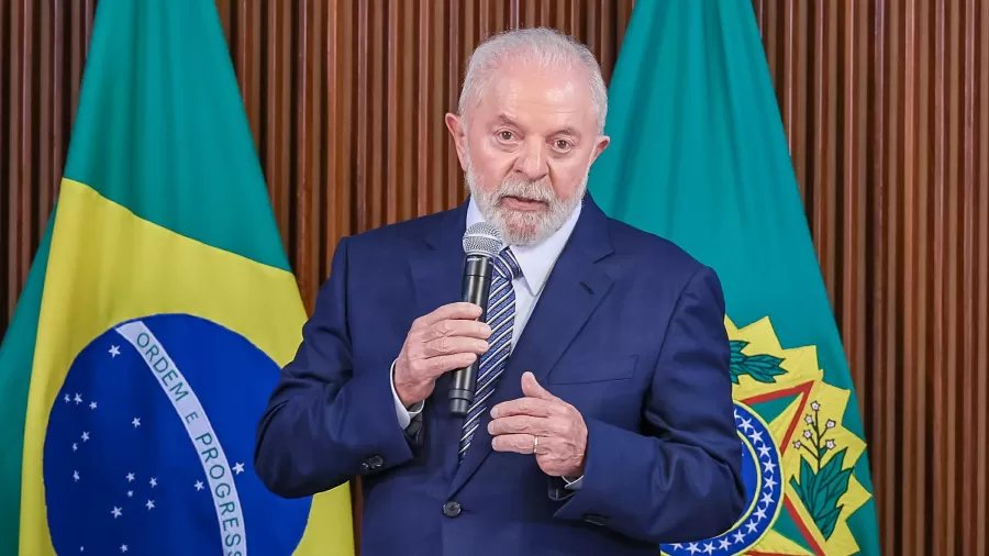 Lula sanciona lei do orçamento com veto e barra trecho que proibia desconstrução da família tradicional