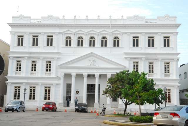 DESEMBARGADORES MARANHENSES RECEBEM ‘SUPERSALÁRIOS’ EM DEZEMBRO; SAIBA QUANTO