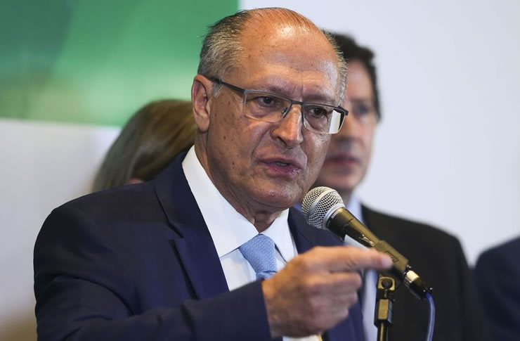 Alckmin chama Bolsonaro de “desocupado”, mas reforça que ele “não atrapalha governo”