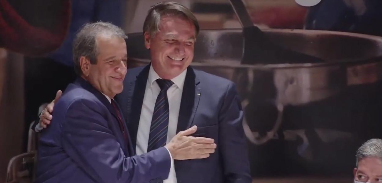 Bolsonaro e Valdemar marcam reunião para discutir eleições municipais