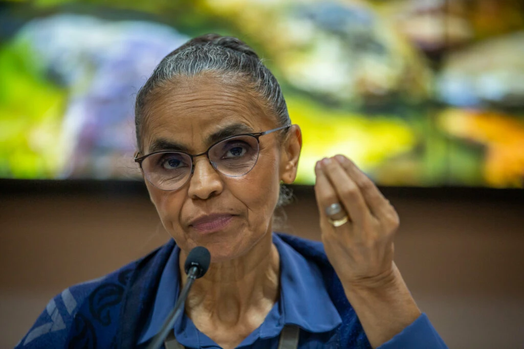 Marina Silva testa positivo para Covid-19 pela segunda vez em um anoMinistra do Meio Ambiente cancelou agenda e se recupera em casa