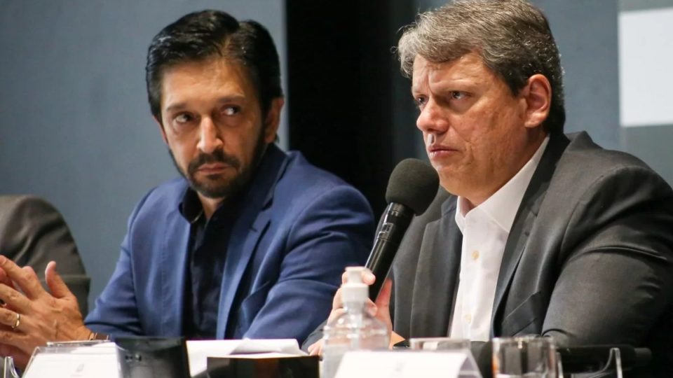 Deputados pedem que Tarcísio e Nunes punam Vai-Vai com bloqueio de recursos públicos