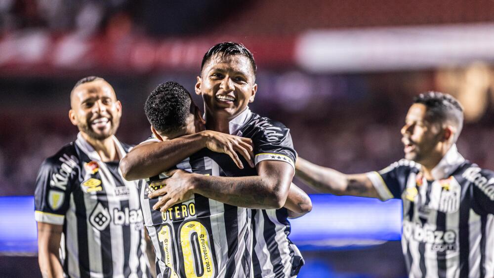 Santos garante ida às quartas de final, e São Paulo perde a segunda seguida por 1 x 0