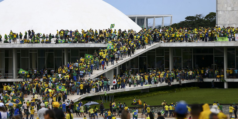 Ambulante preso no 8 de janeiro vira réu no STF mesmo sem advogado constituído