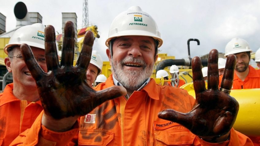 TCU indica prejuízo de quase R$ 500 milhões em contrato da Petrobras firmado no Governo Lula