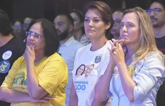 Michelle e Damares dão apoio à provável candidatura de Celina ao GDF