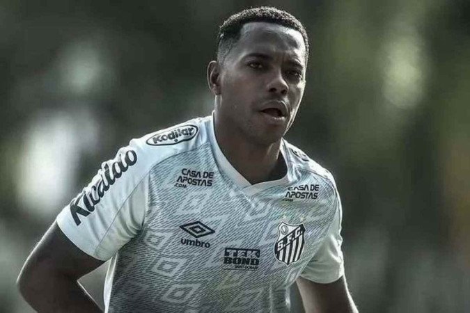 Relator no STJ vota para que Robinho cumpra pena no Brasil; assista ao julgamento