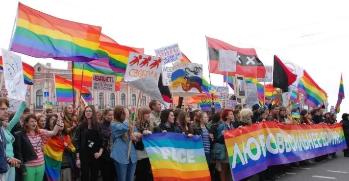 Rússia inclui movimento LGBT em lista de “terroristas e extremistas”