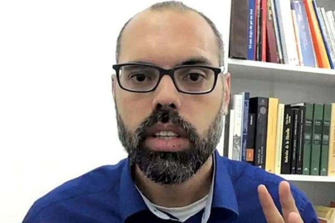 Redes obedecem STF e contrariam lei dos EUA, diz Allan dos Santos