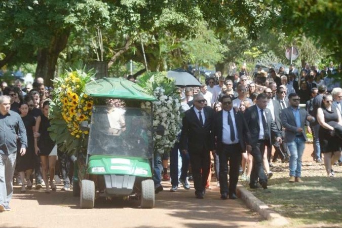 Autoridades dão adeus a Juliano Costa Couto. “Homem íntegro”, diz Celina