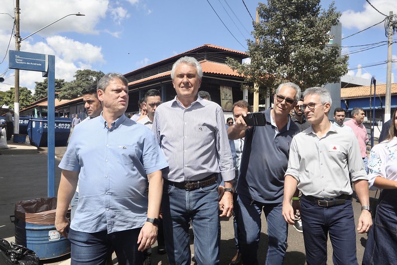 Caiado, Zema e representantes do agro criticam invasões de terra na abertura da ExpoZebu