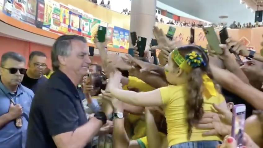 Bolsonaro e Michelle reúnem apoiadores em atos do PL em Maceió