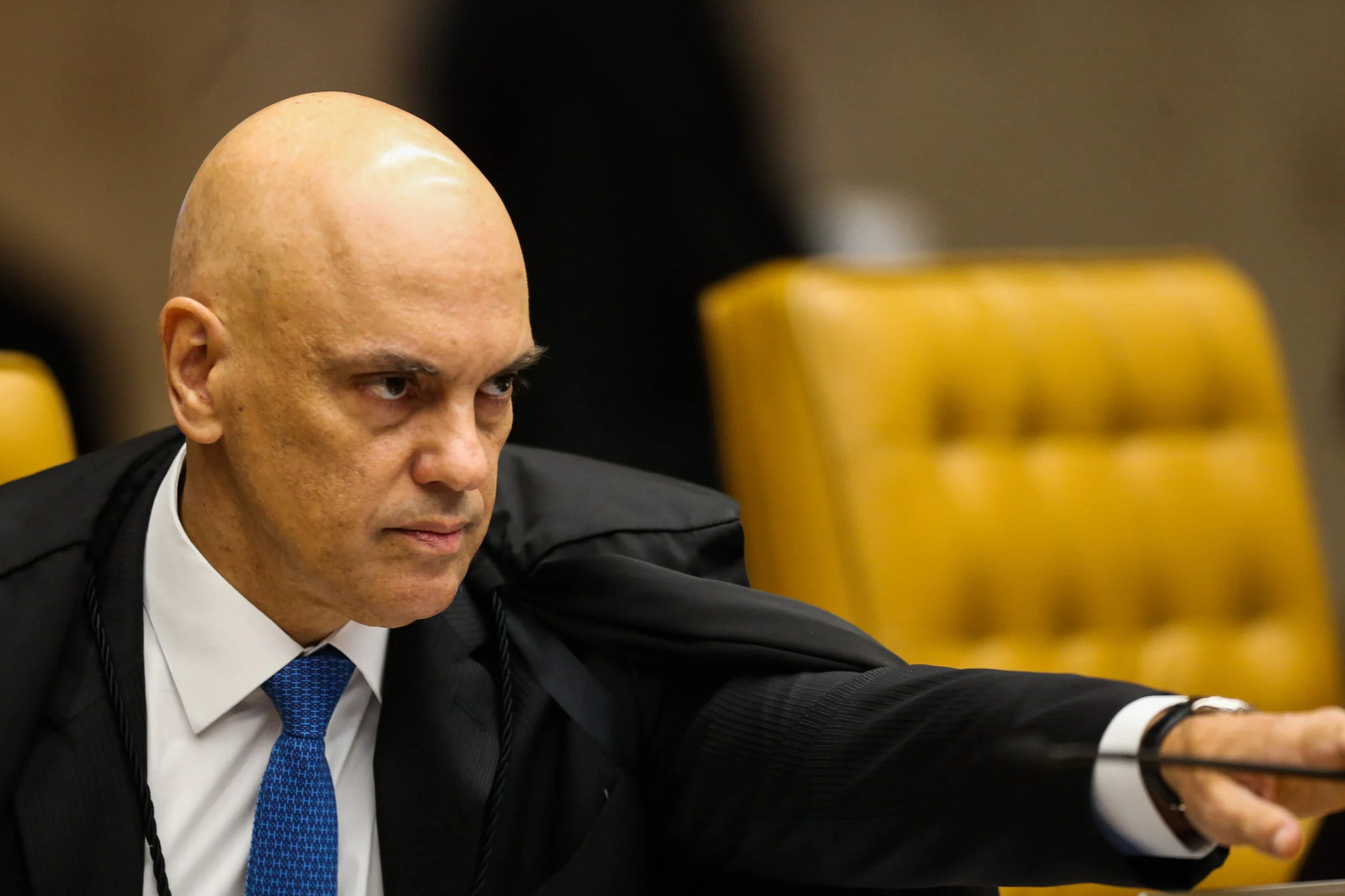 STF: Moraes se declara impedido, mas mantém prisão de suspeitos de ameaçar sua família