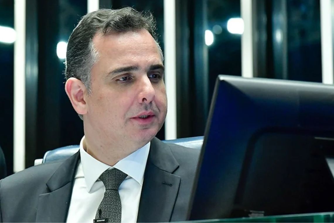 Rodrigo Pacheco anuncia data para deixar a carreira política