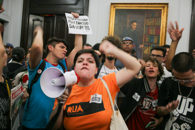 Posse do procurador-geral de Justiça de SP tem novo protesto de estudantes contra Tarcísio