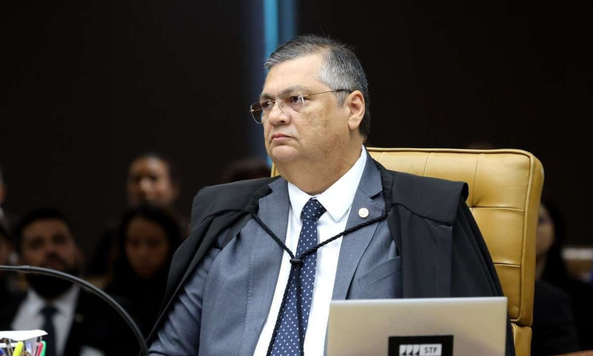 Dino envia indiciamento de Juscelino Filho por corrupção à PGR