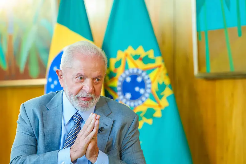 Planalto mostra pessimismo com pesquisas sobre Lula, diz coluna