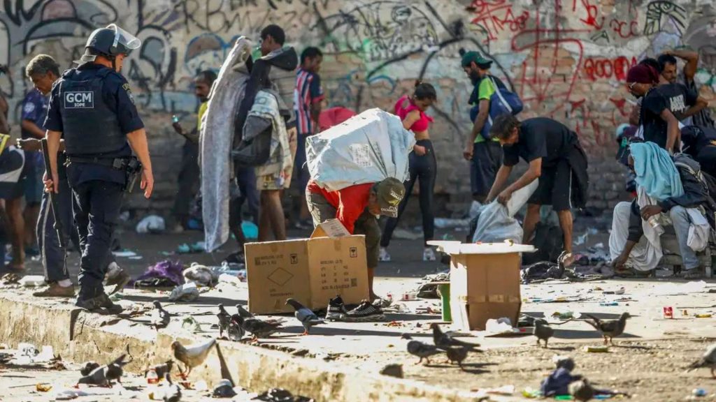 Justiça de SP proíbe Guarda Civil de dispersar pessoas na Cracolândia