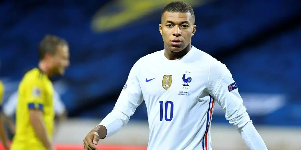 Mbappé faz críticas ao avanço da extrema direita na França: “Momento crucial”