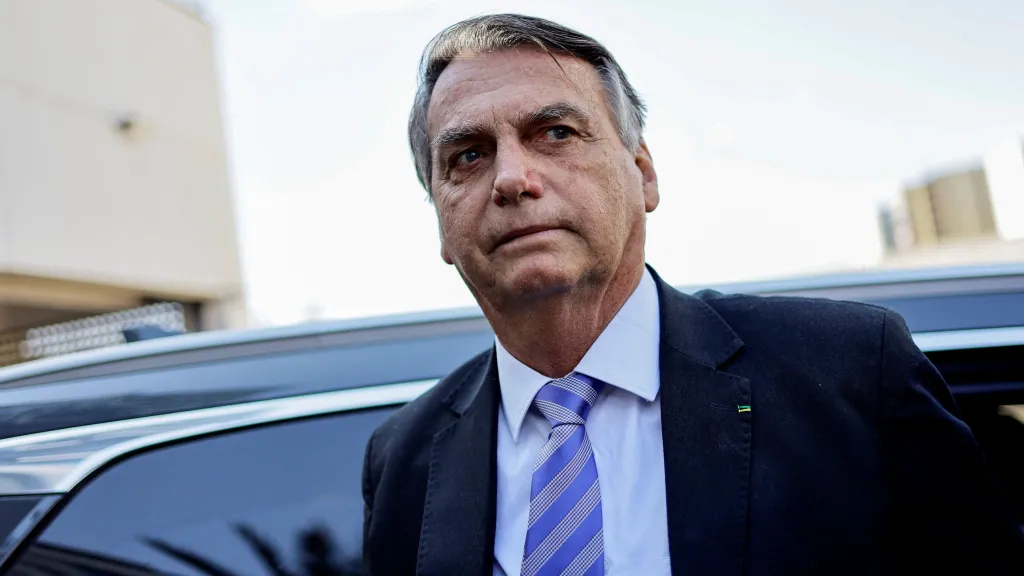 PF IDENTIFICA NOVA JOIA NOS EUA EM INVESTIGAÇÃO SOBRE BOLSONARO