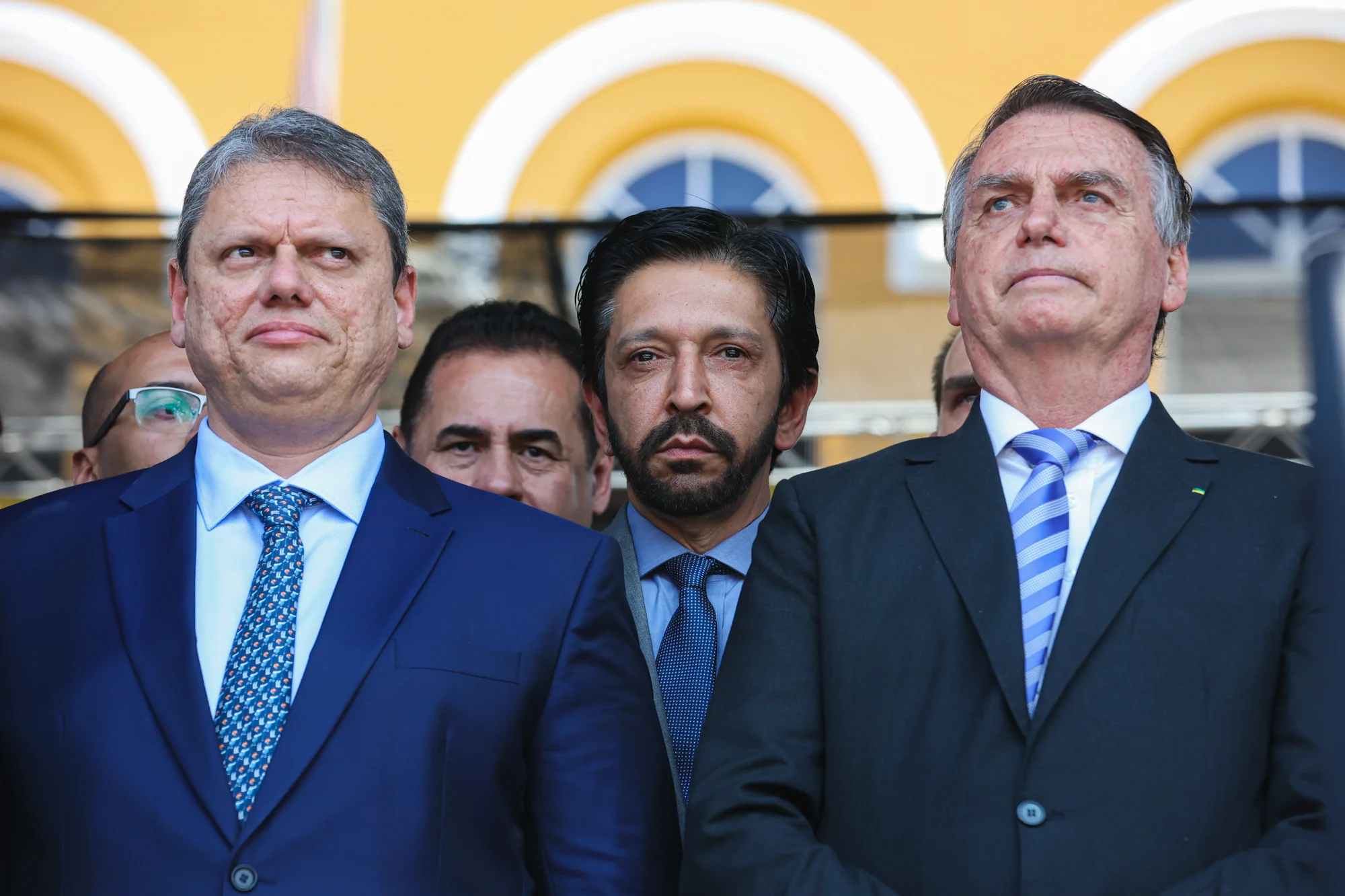 Bolsonaro almoça com Nunes, Tarcísio e ex-Rota para definir vice em SP