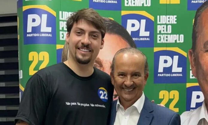 Filho de Bolsonaro, Jair Renan é exonerado de gabinete no Senado