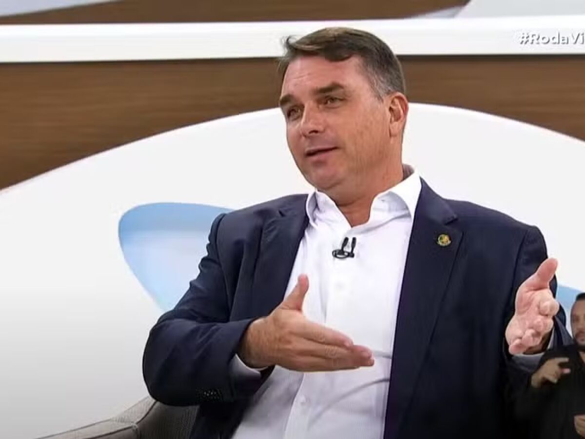 Flavio Bolsonaro diz; ‘Gabinete do ódio da esquerda tira de contexto áudio de Bolsonaro’