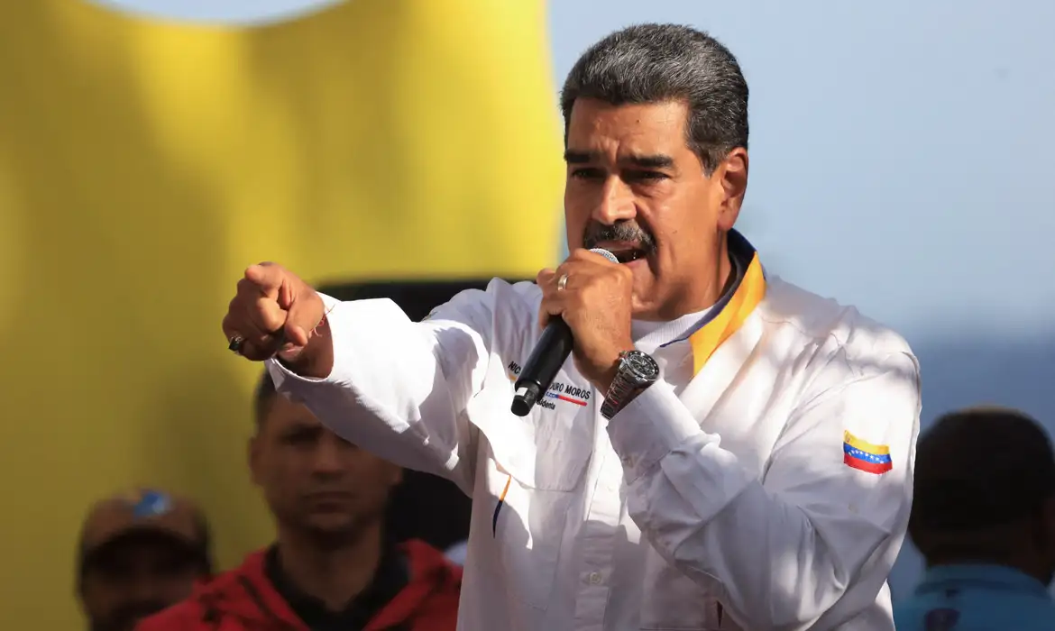 Presidente venezuelano citou eleições presidenciais do Brasil e pediu que mundo “não se meta nos assuntos internos da Venezuela”