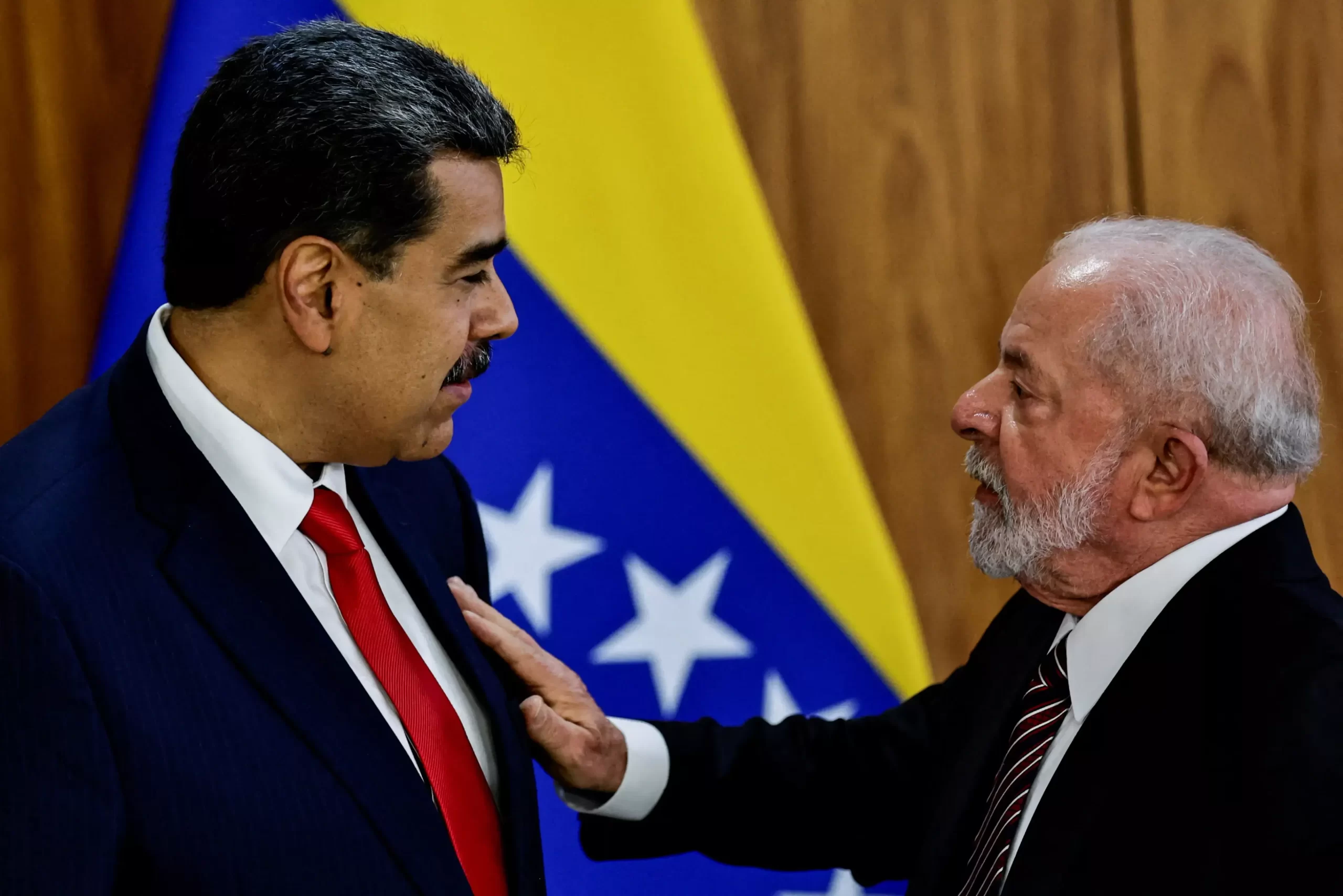 Maduro rejeita novas eleições na Venezuela sugeridas pelo Brasil