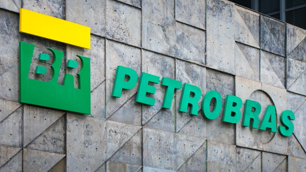 Petrobras tem prejuízo de R$ 2,6 bilhões no 2º trimestre e anuncia R$ 13,5 bilhões em dividendos