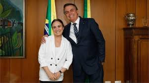 Regina Duarte diz que atualmente não aceitaria convite para governo Bolsonaro